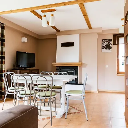 Wataha - Caloroczny Nad Jeziorem